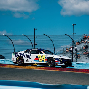 **PRE-ORDER** 2023 WATKINS GLEN WIN ELITE REGULAR PAINT 1:24 DIE-CAST