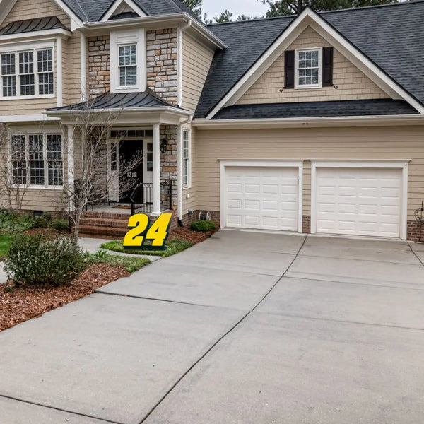 William Byron #24 2' Base Sign
